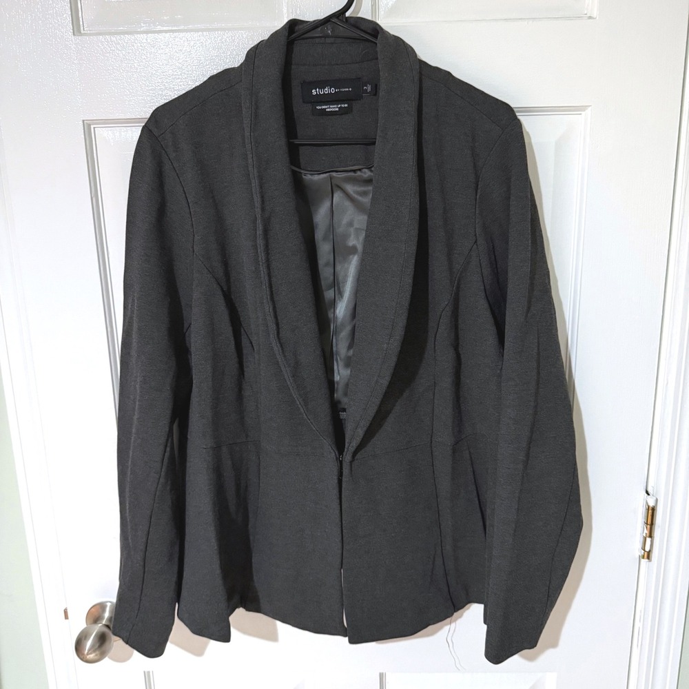 Studio by Torrid Womens Plus Size 3 Gray Shawl Collar Peplum Ponte Blazer Jacket